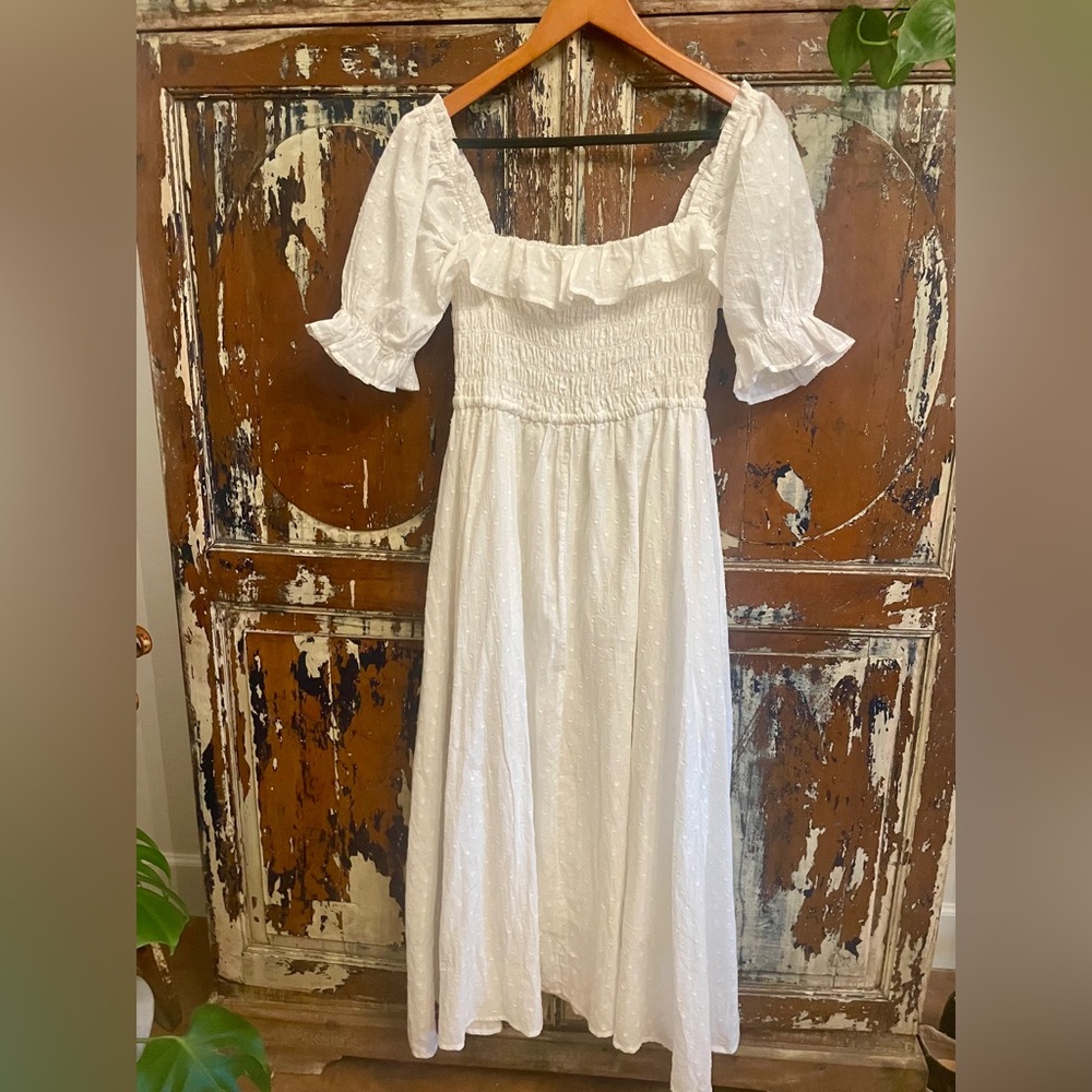White Off-Shoulder Puff-Sleeve Midi Dress - Swiss Dots, Smocked Bodice women’s M - Picture 5 of 5